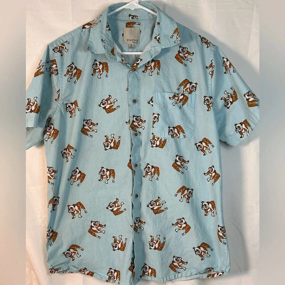 Visitor Premium English Bulldog Short Sleeve Button Down Shirt Men’s Medium‎